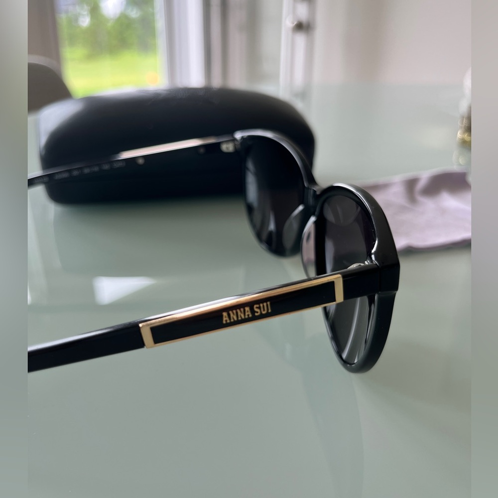 Anna Sui Black Sunglasses with Case